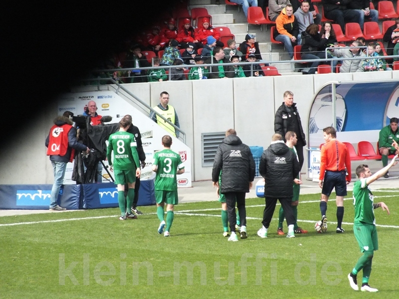 halle04042015_278.jpg