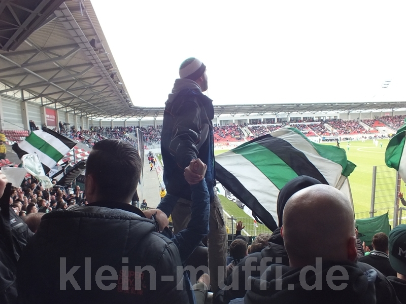 halle04042015_283.jpg