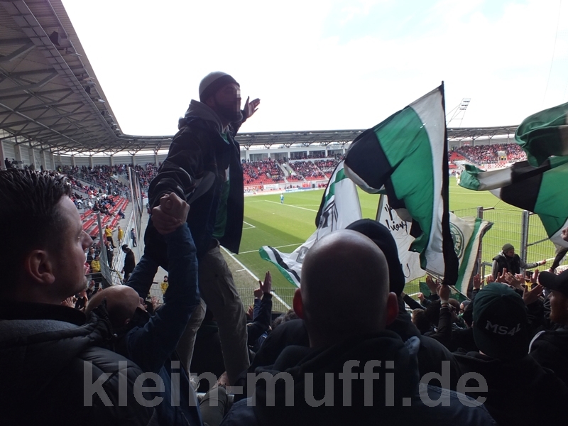 halle04042015_286.jpg