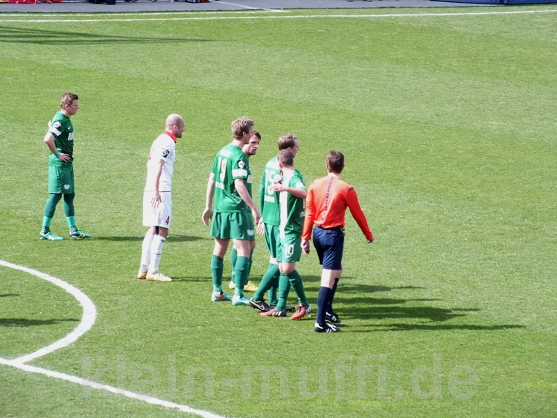 halle04042015_301.jpg