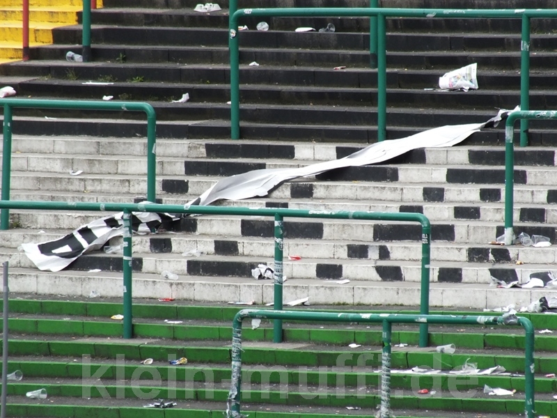 kickers09052015_300.jpg